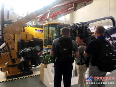 徐工新一代水平定向钻机北京展重磅亮相，引领电力行业高效节能技术新浪潮